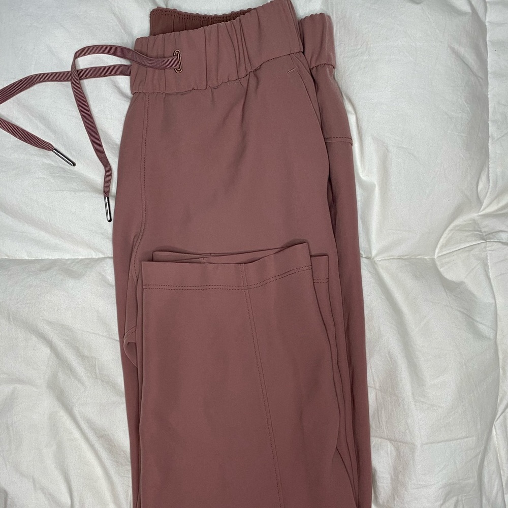 Lululemon joggers
